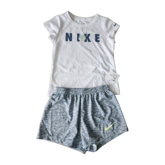 Nwt Nike Girls 2 Piece Set Short & Tee Ocean Bliss Size 6 M - Picture 2 of 6